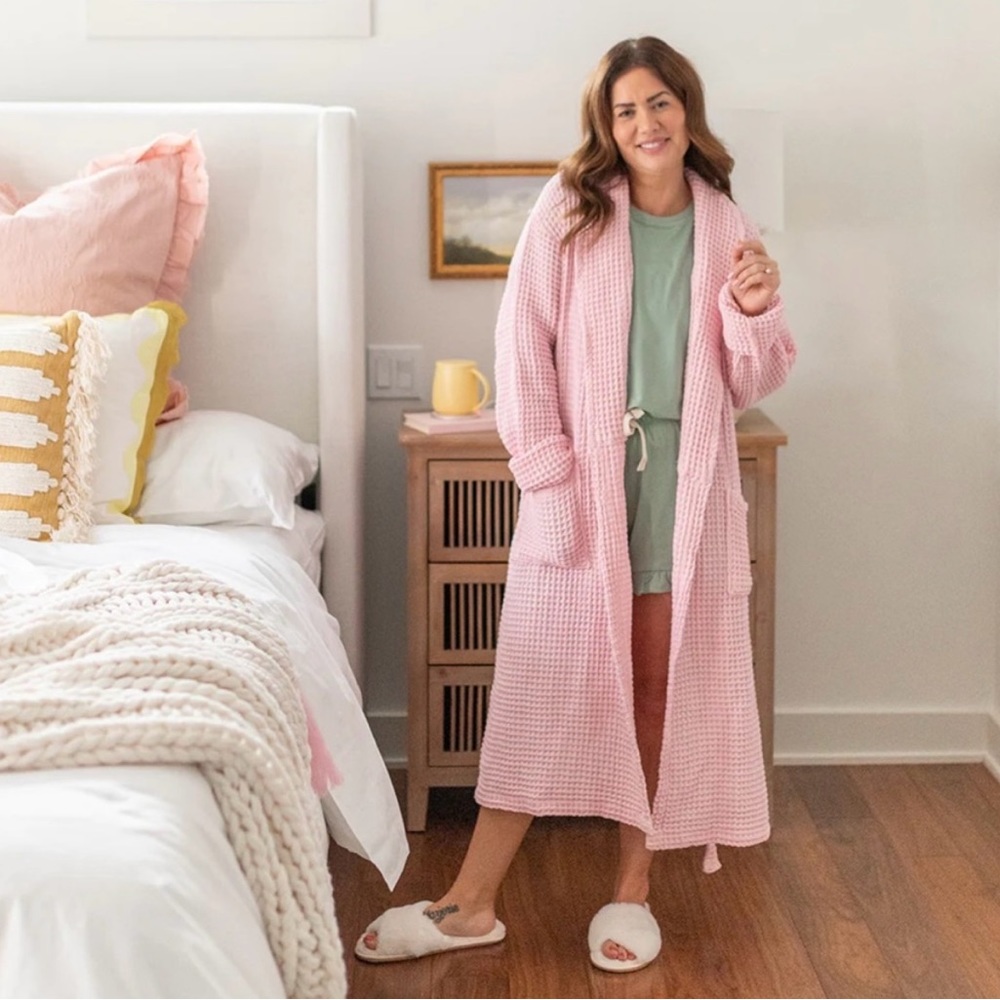 One Wednesday: Waffle Knit Robe Jillian Harris